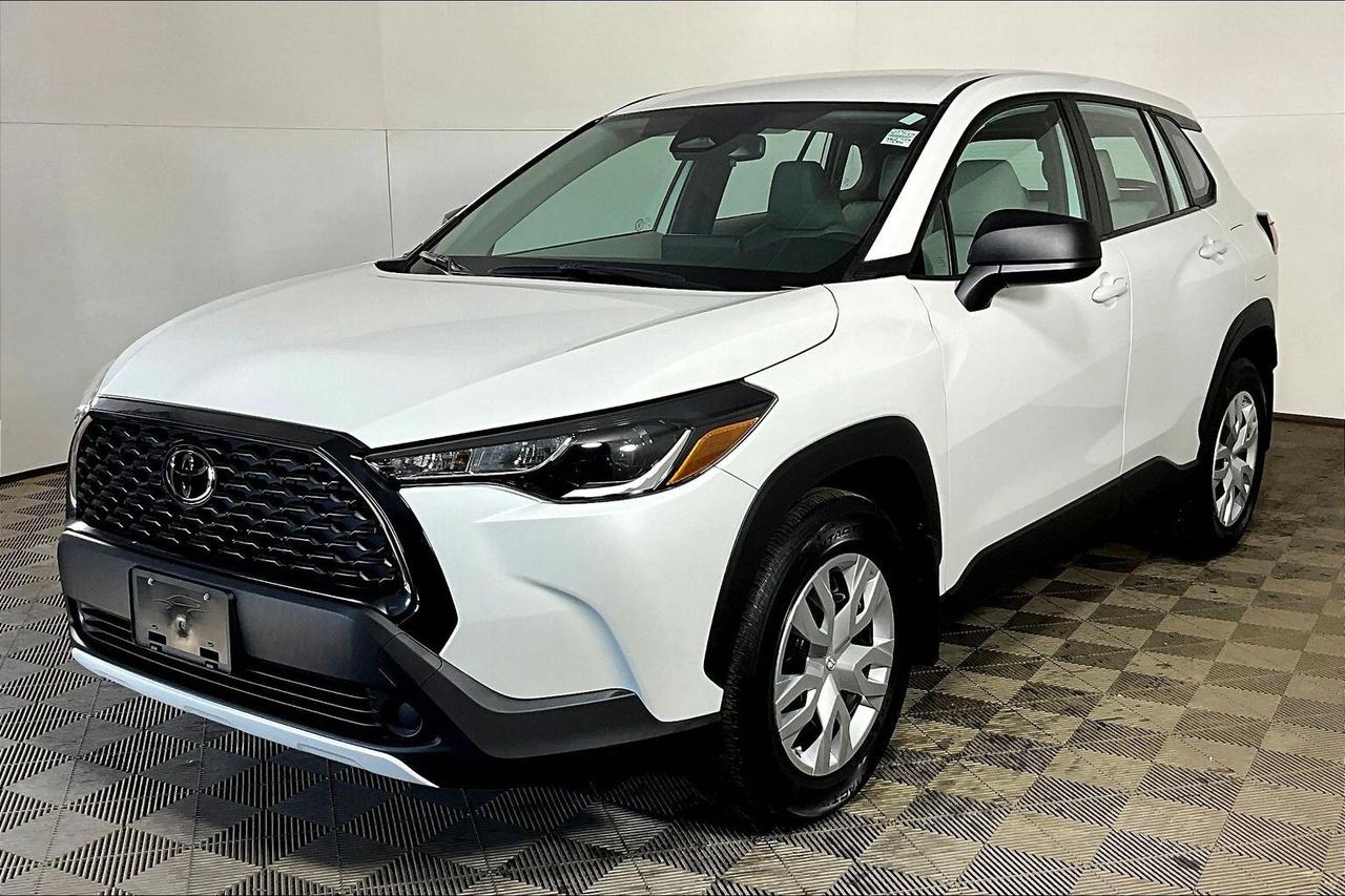 2023 Toyota Corolla Cross L FWD Photo0