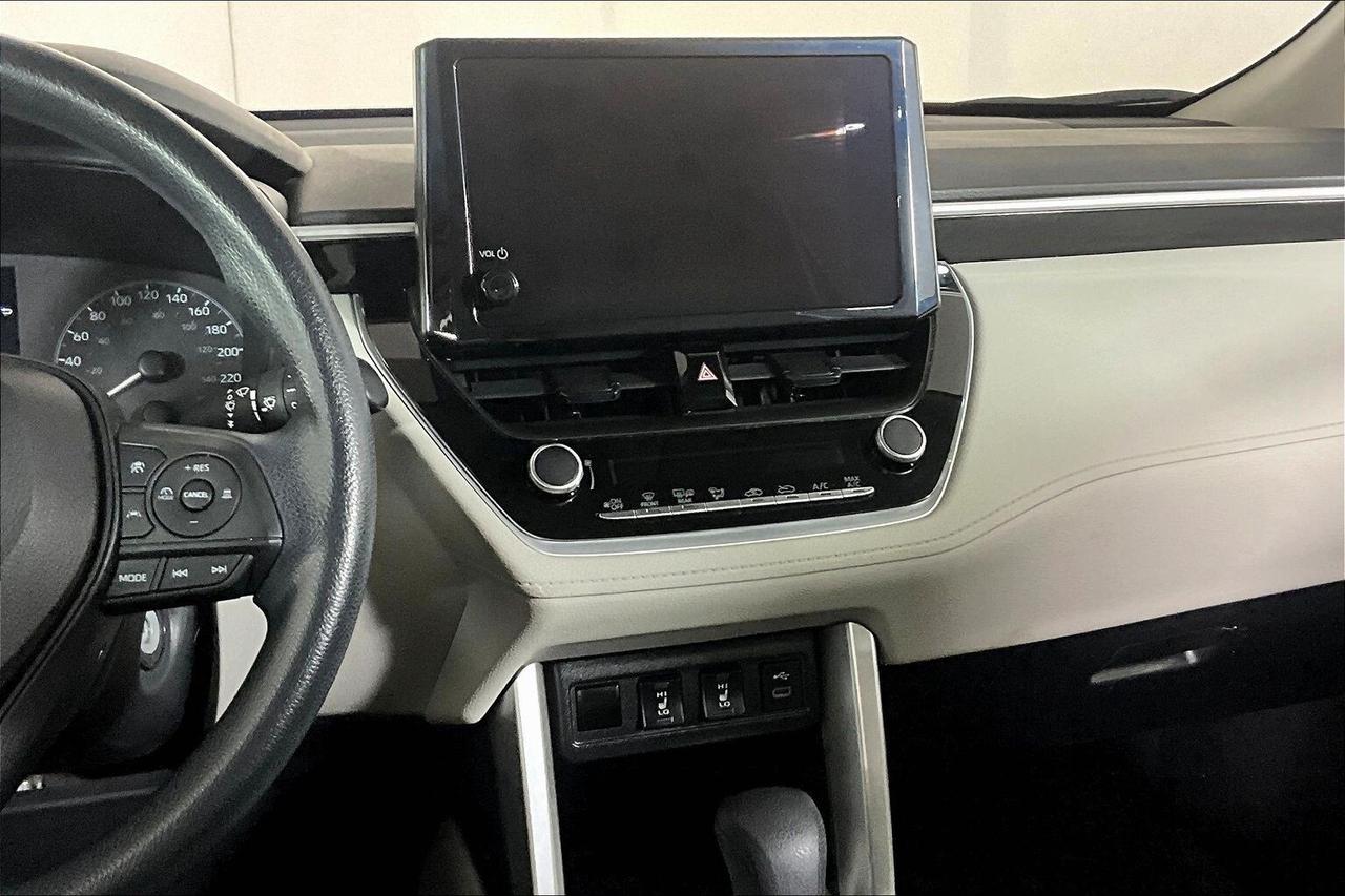 2023 Toyota Corolla Cross L FWD Photo