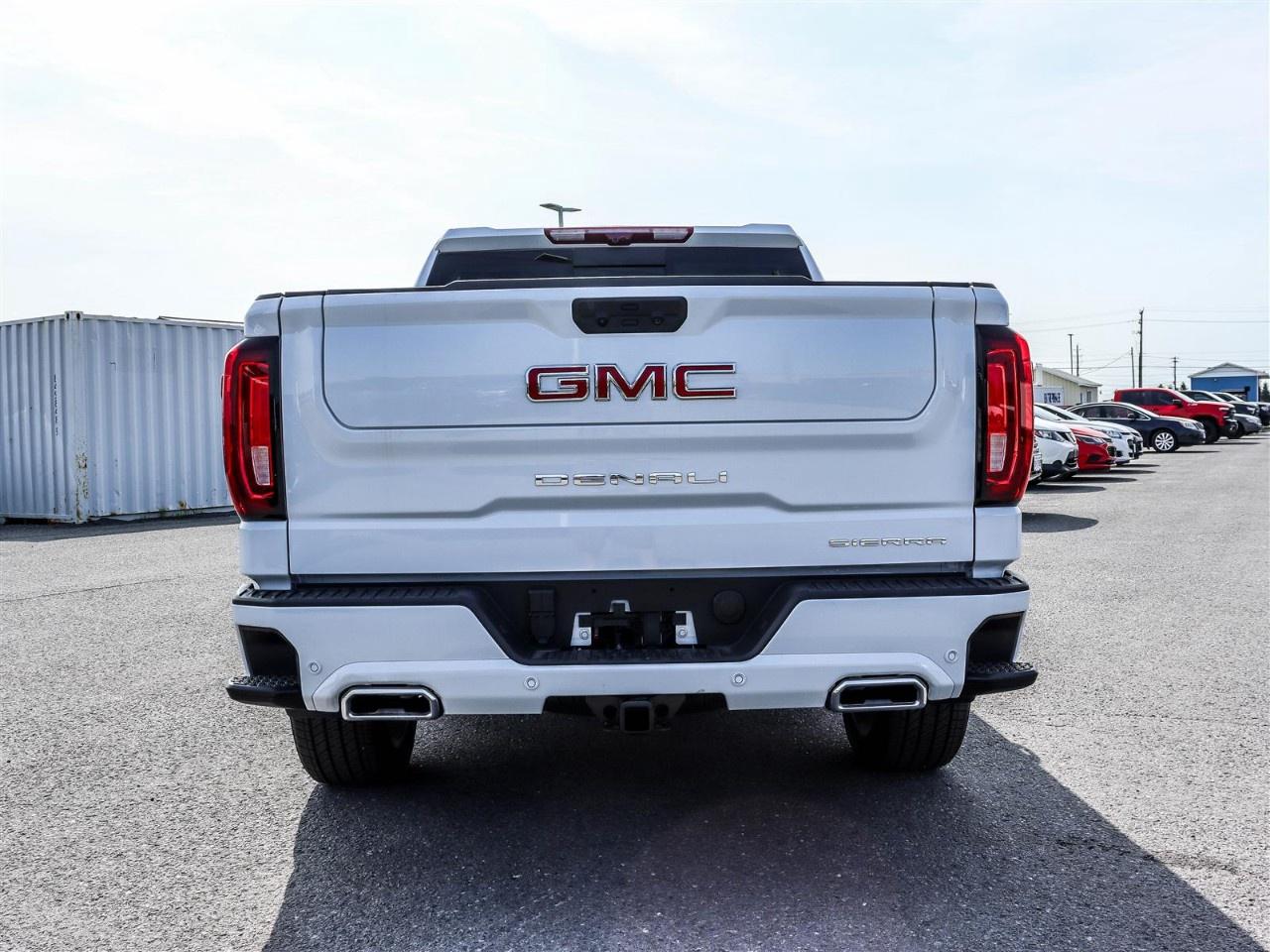 2026 GMC Sierra 1500 Crew Cab Short Box 4-Wheel Drive Denali Photo