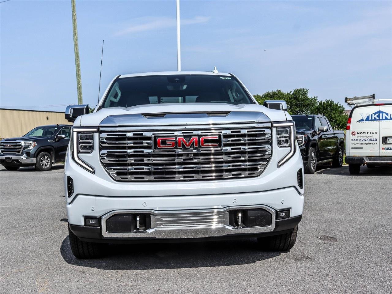 2026 GMC Sierra 1500 Crew Cab Short Box 4-Wheel Drive Denali Photo5