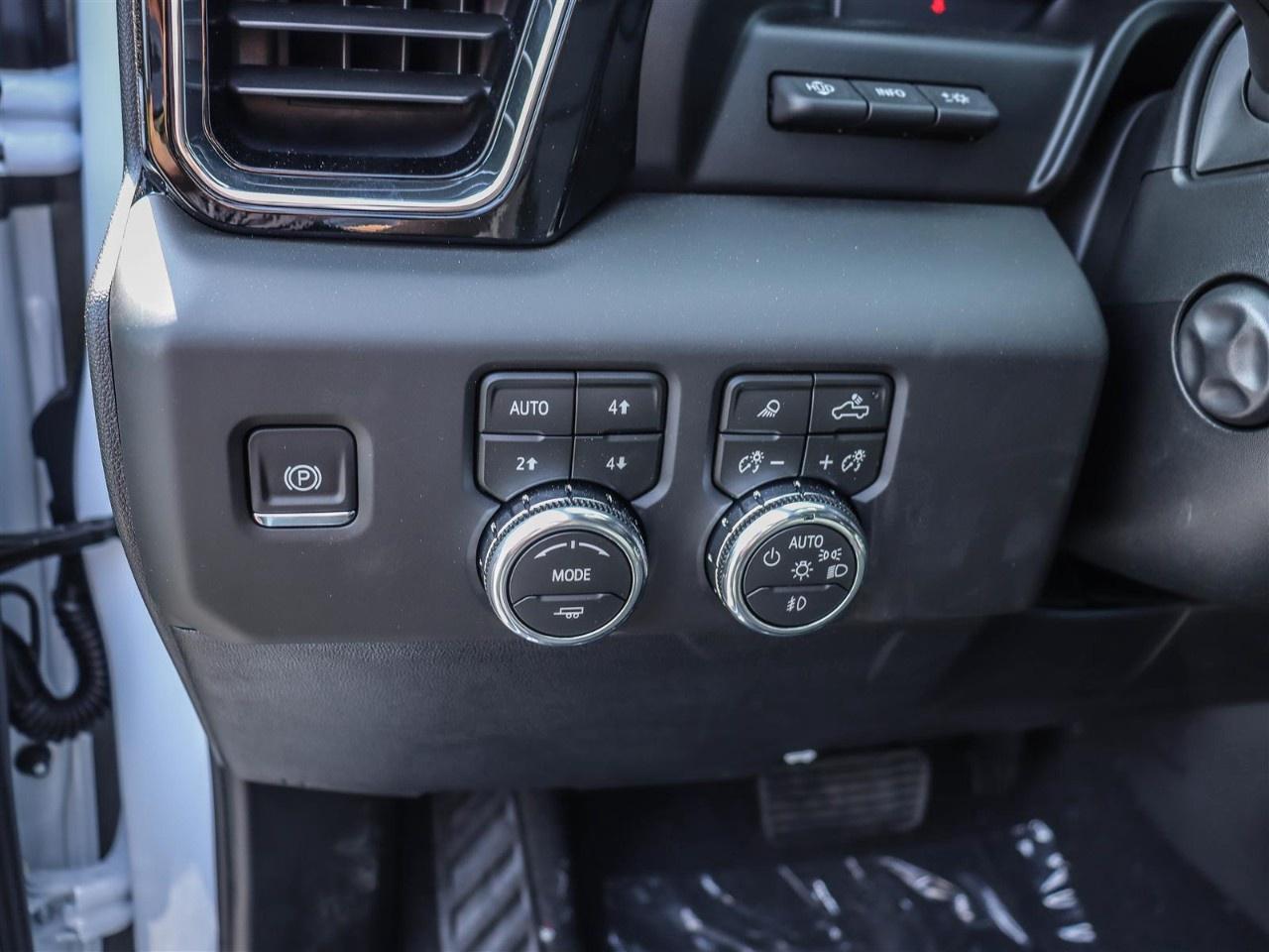 2026 GMC Sierra 1500 Crew Cab Short Box 4-Wheel Drive Denali Photo