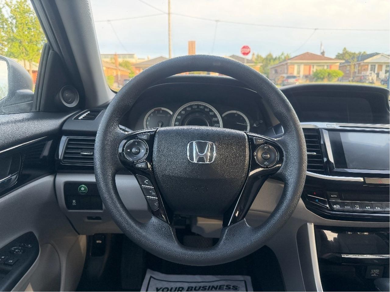 2017 Honda Accord LX Photo