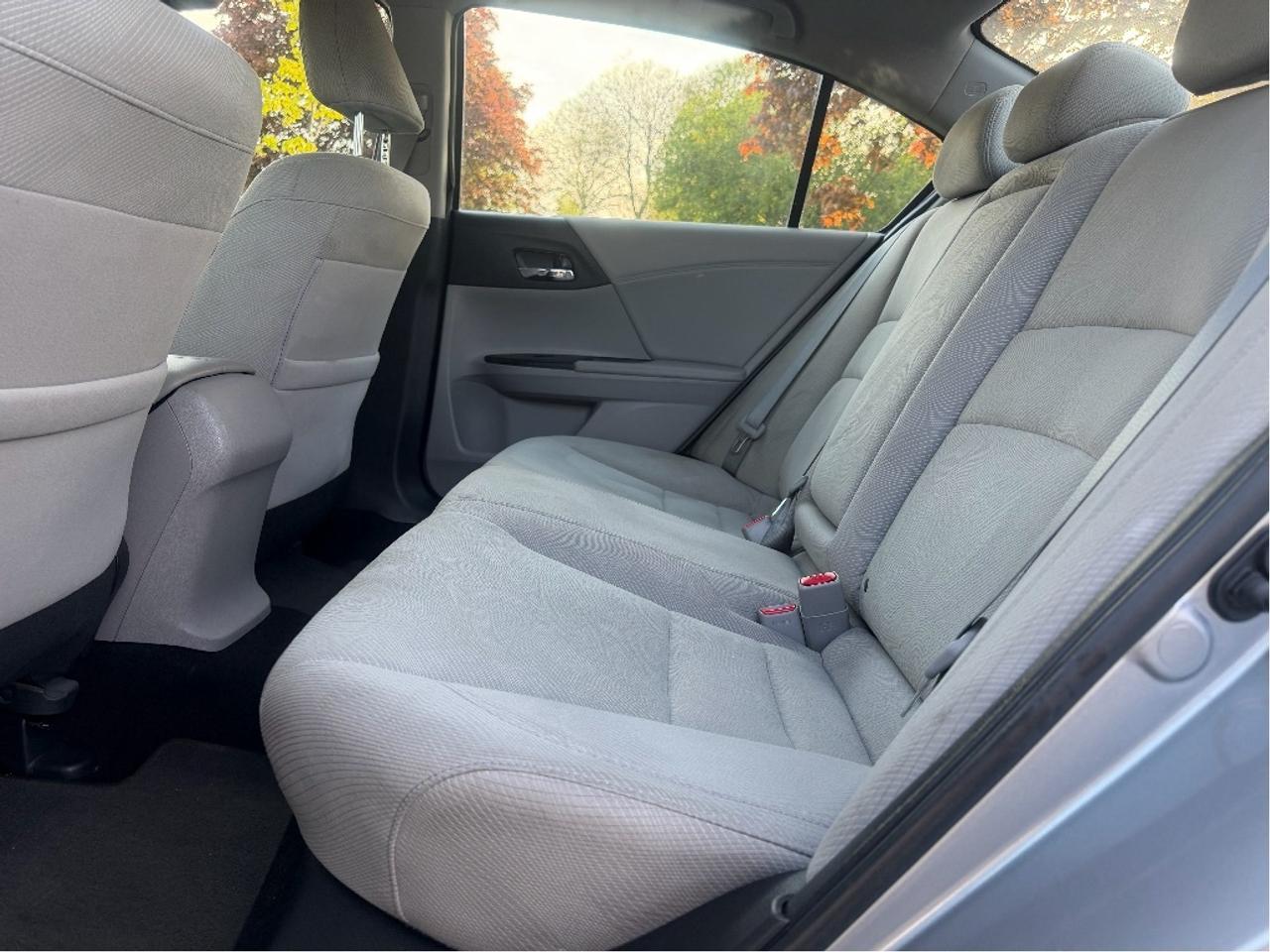 2017 Honda Accord LX Photo