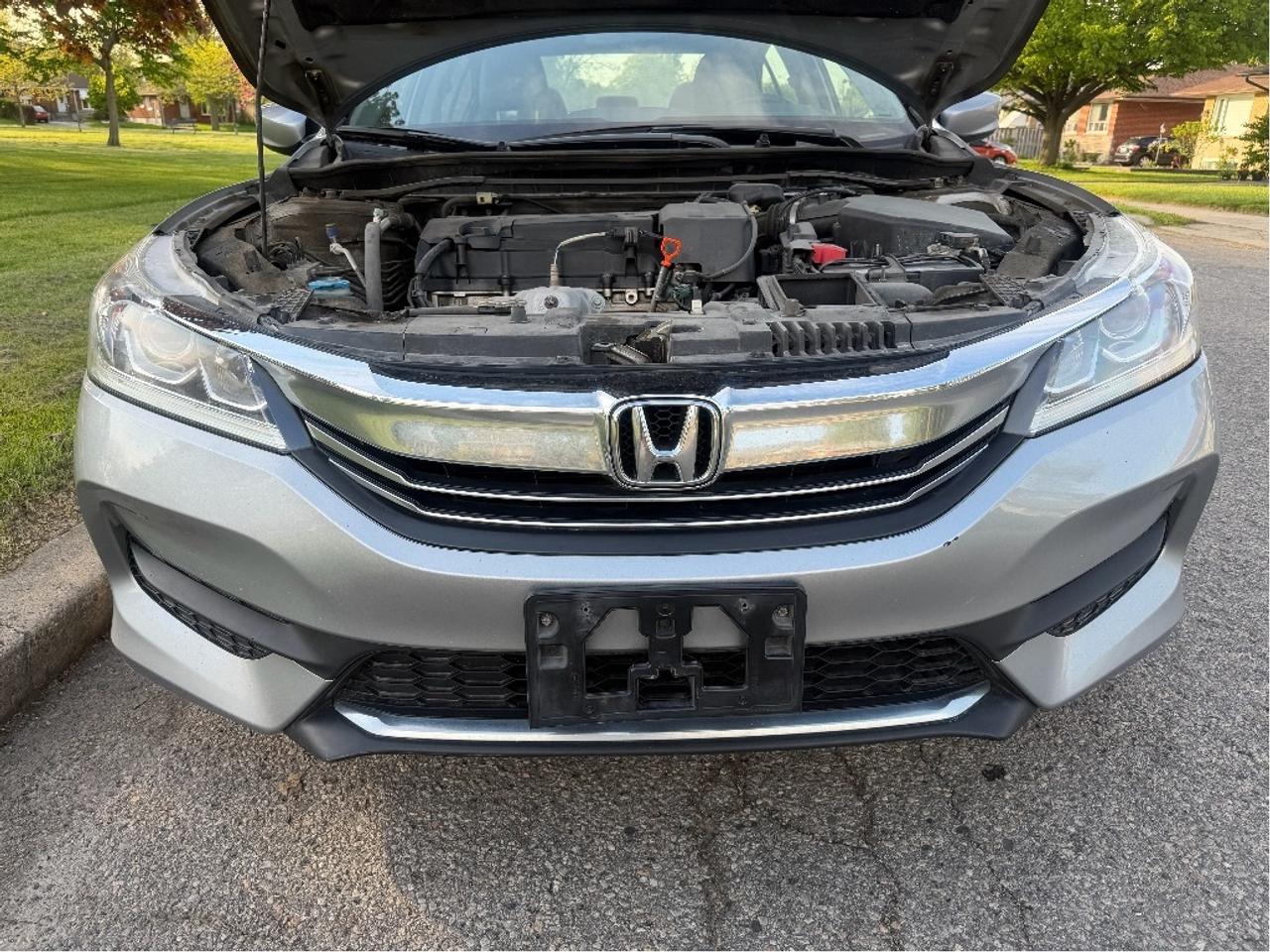 2017 Honda Accord LX Photo