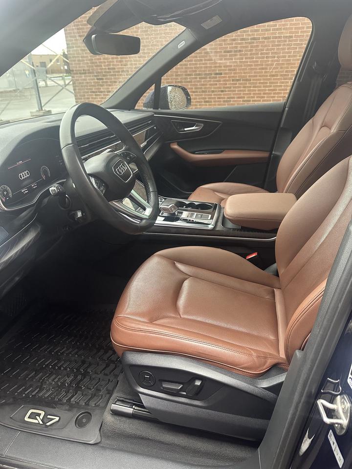 2021 Audi Q7 PROGRESSIV, S-LINE, NAVI, SUNROOF, AWD, CAMERA Photo