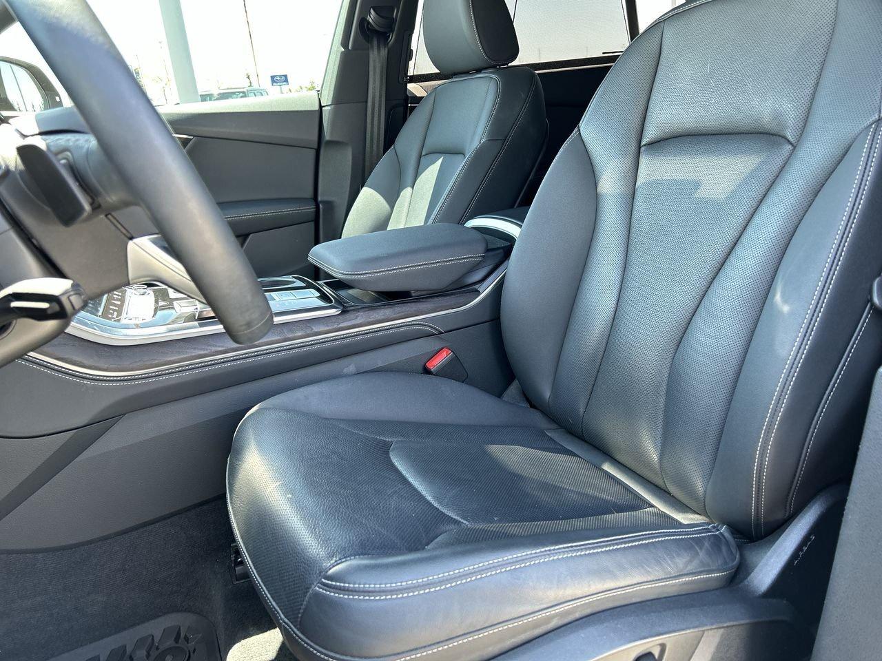 2023 Audi Q8 55 3.0T Progressiv quattro 8sp Tiptronic    Black Photo