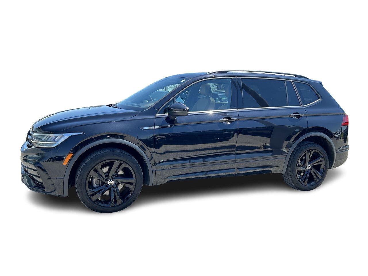 2023 Volkswagen Tiguan Comfortline R-Line Black 2.0T 8sp at w/Tip 4M   Co Photo