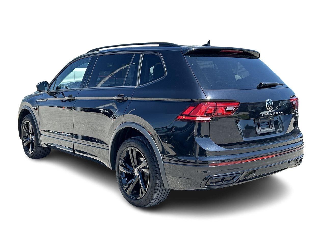 2023 Volkswagen Tiguan Comfortline R-Line Black 2.0T 8sp at w/Tip 4M   Co Photo