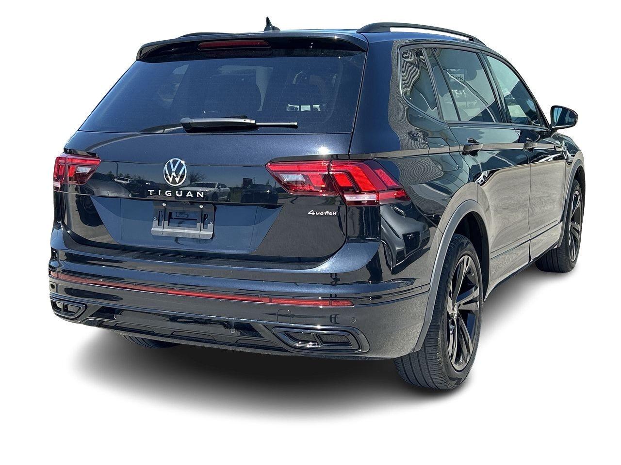 2023 Volkswagen Tiguan Comfortline R-Line Black 2.0T 8sp at w/Tip 4M   Co Photo