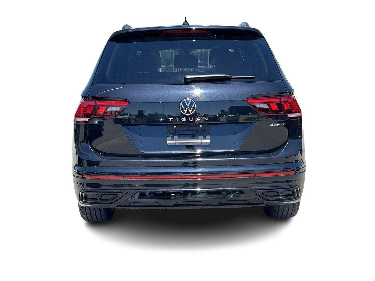 2023 Volkswagen Tiguan Comfortline R-Line Black 2.0T 8sp at w/Tip 4M   Co Photo
