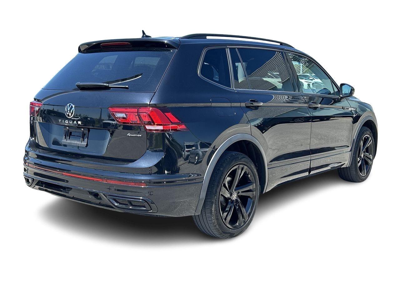 2023 Volkswagen Tiguan Comfortline R-Line Black 2.0T 8sp at w/Tip 4M   Co Photo