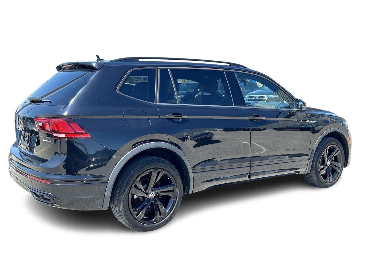 2023 Volkswagen Tiguan Comfortline R-Line Black 2.0T 8sp at w/Tip 4M   Co Photo