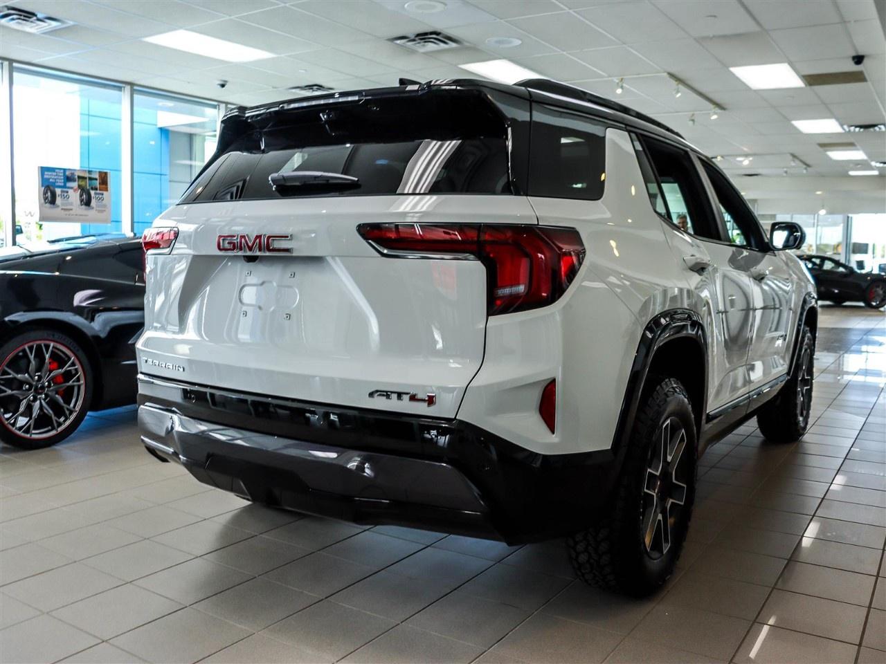 2026 GMC Terrain AWD AT4 Photo3