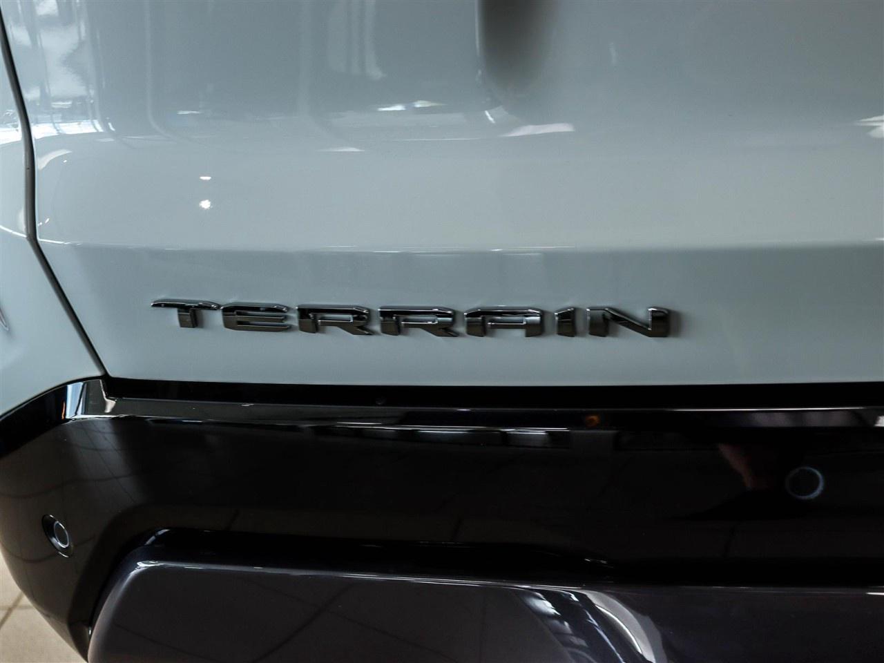 2026 GMC Terrain AWD AT4 Photo