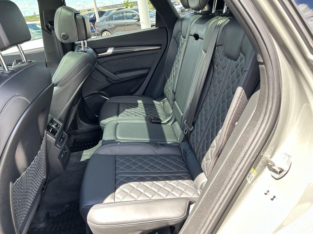 2023 Audi SQ5 3.0T Progressiv quattro 8sp Tiptronic   Black Opti Photo