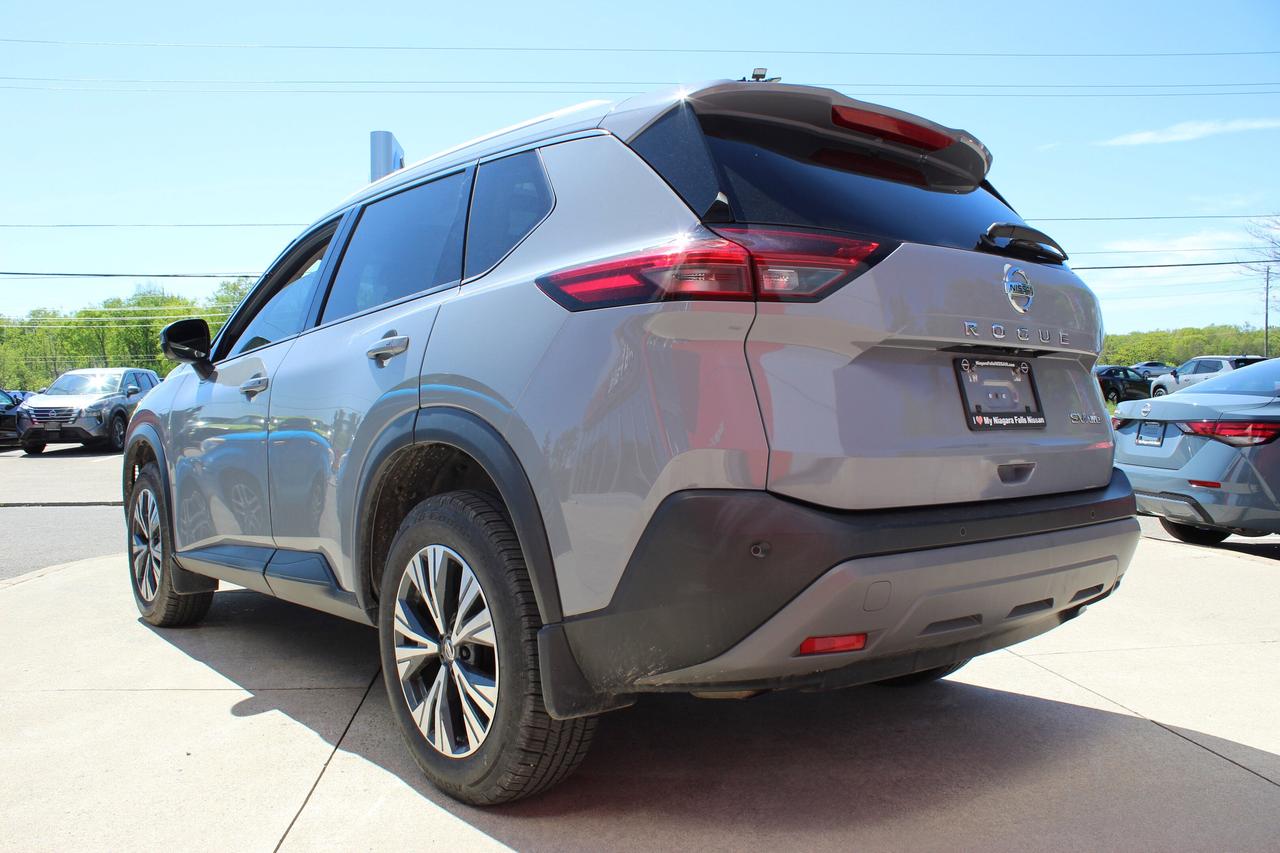 2021 Nissan Rogue SV Photo