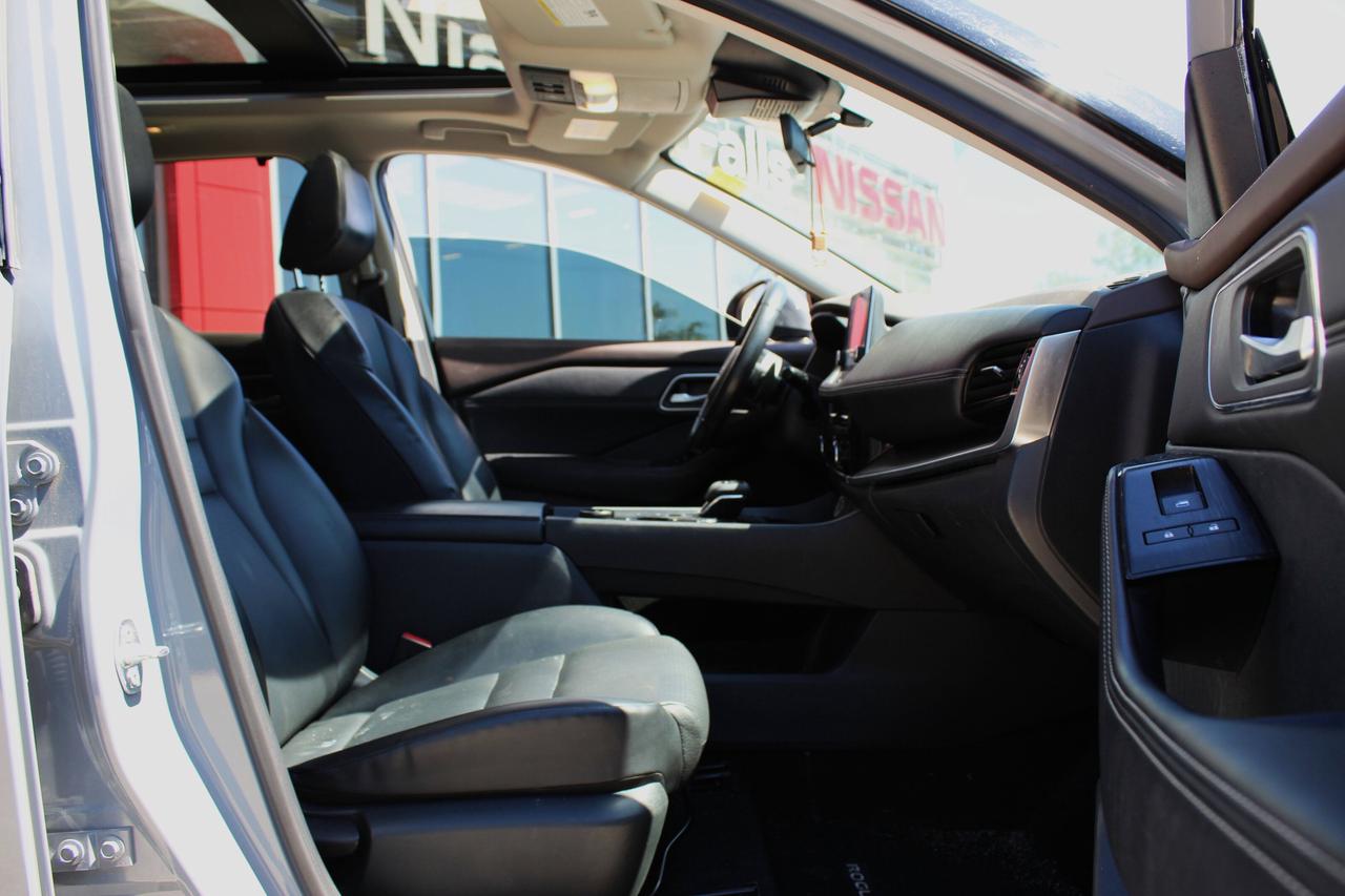 2021 Nissan Rogue SV Photo