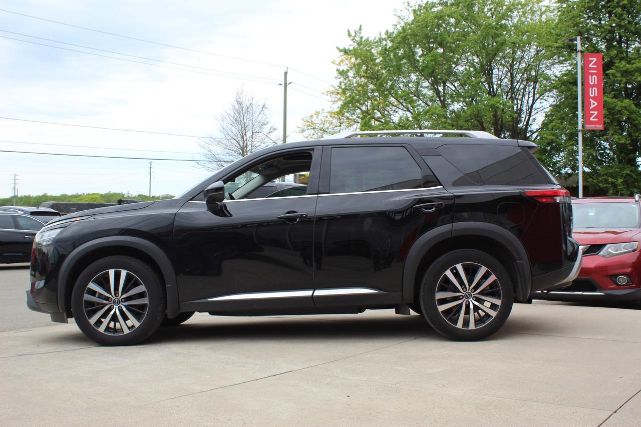 2024 Nissan Pathfinder Platinum, 1-OWNER, ONLY 18,000 KILO WOW Photo