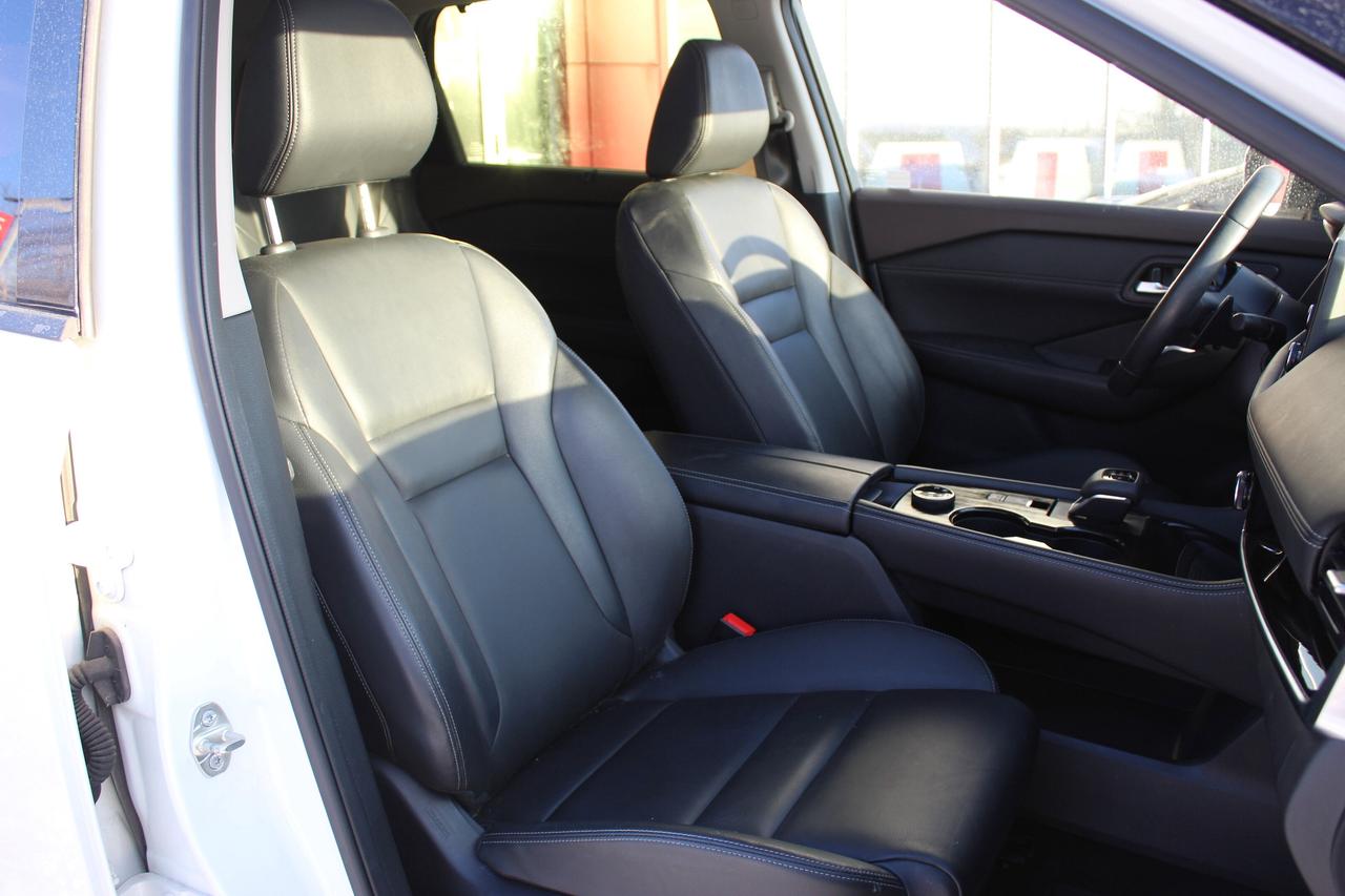 2023 Nissan Rogue SL Photo4