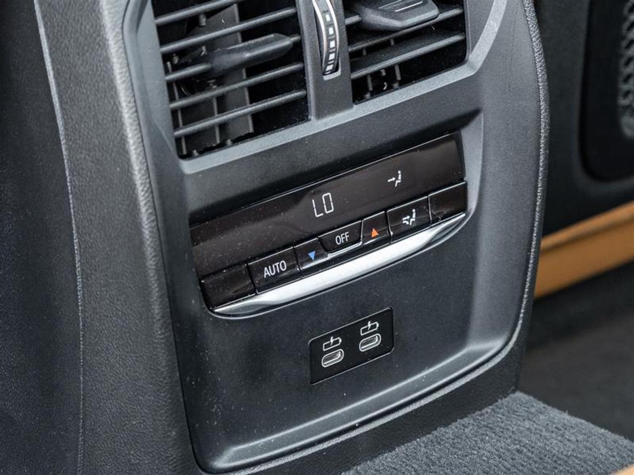 2023 BMW 330 i xDrive 4dr All-Wheel Drive Sedan Photo