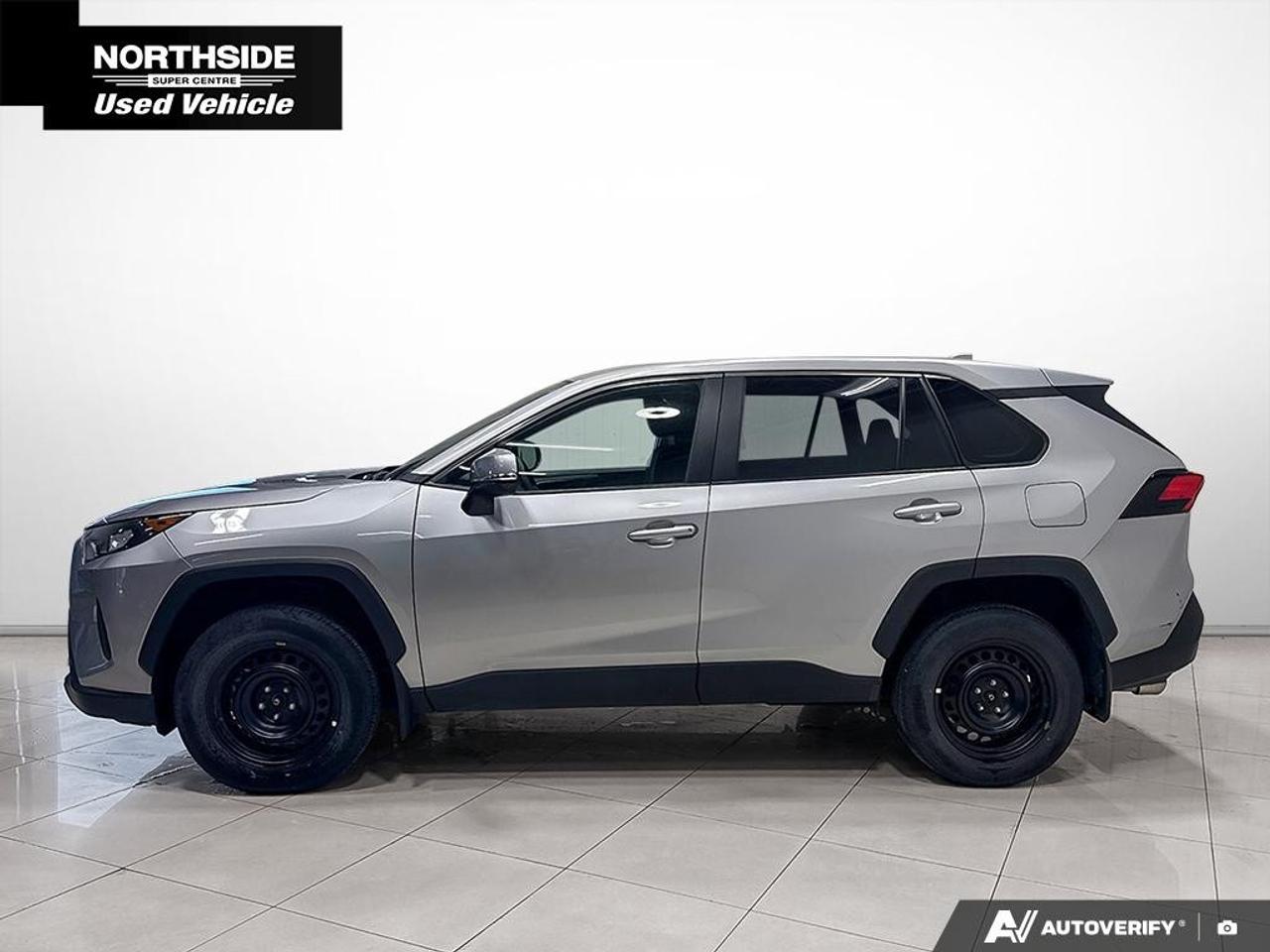 2023 Toyota RAV4 LE AWD Photo