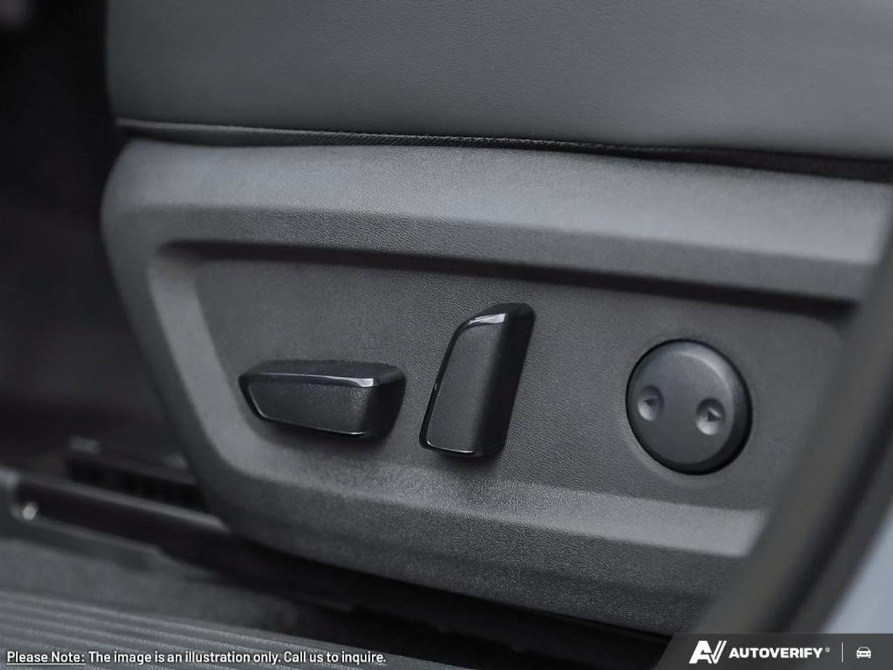 2026 Nissan Rogue Platinum Photo