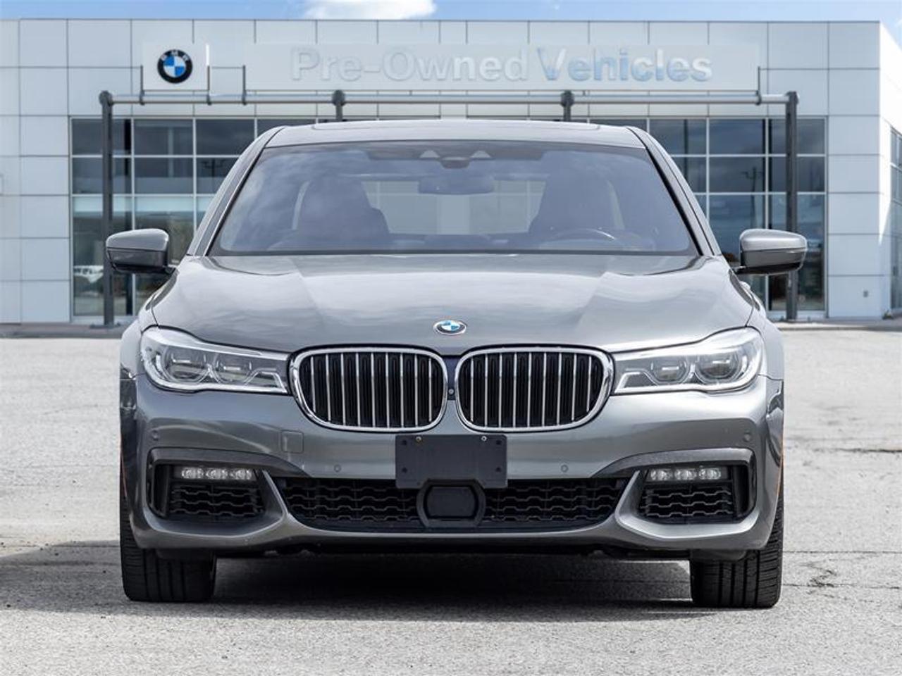 2019 BMW 750 i xDrive 4dr All-wheel Drive Sedan Photo2