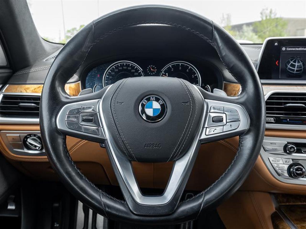 2019 BMW 750 i xDrive 4dr All-wheel Drive Sedan Photo