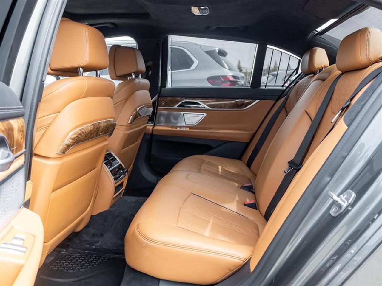 2019 BMW 750 i xDrive 4dr All-wheel Drive Sedan Photo