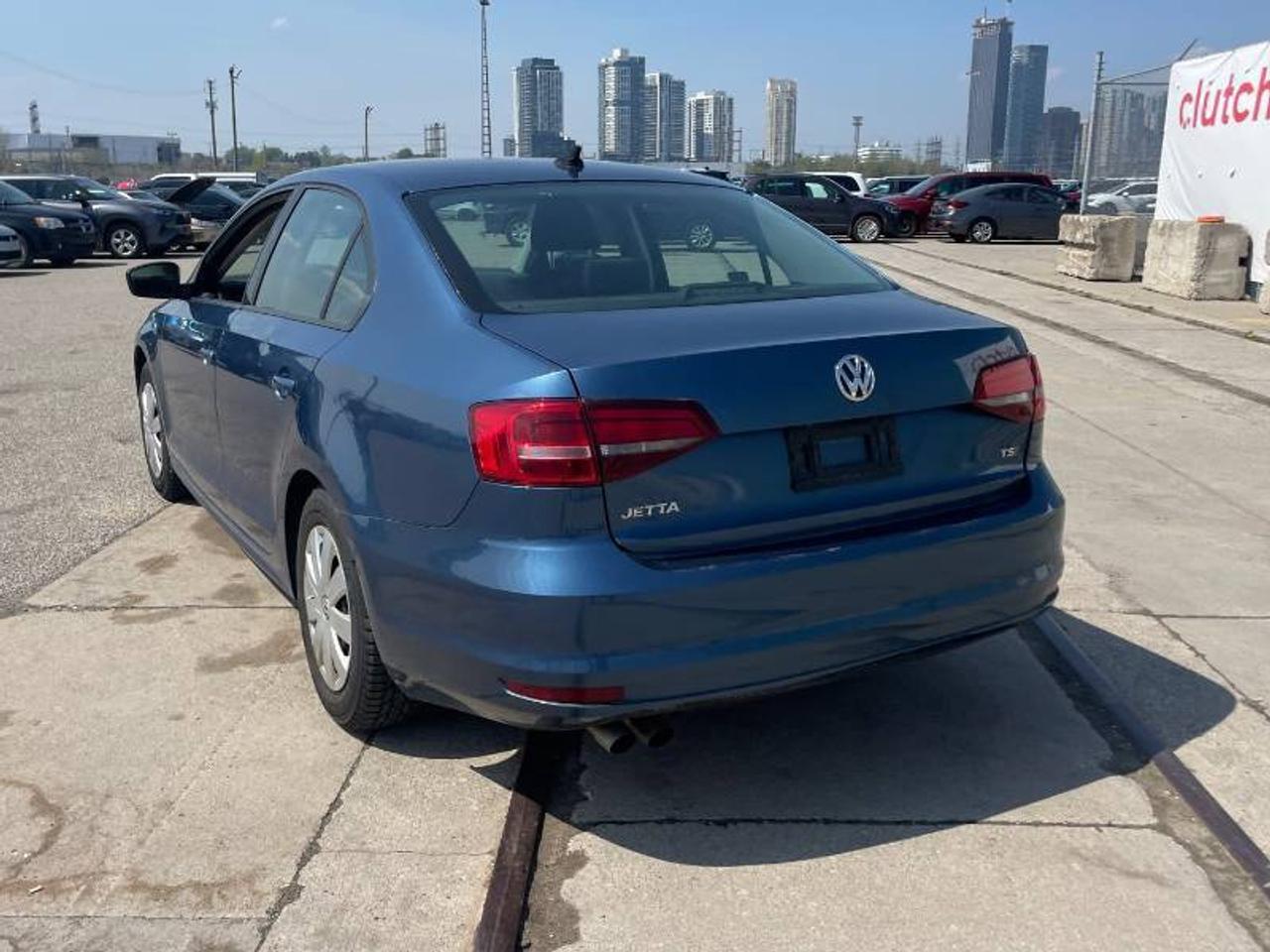2017 Volkswagen Jetta Sedan 1.4 TSI l Trendline+ l 4Cyl l 2 WheelSets l 2 Keys Photo