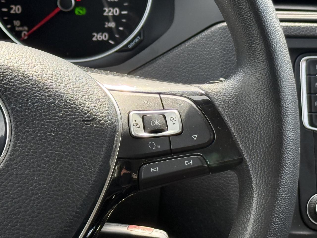 2017 Volkswagen Jetta Sedan 1.4 TSI l Trendline+ l 4Cyl l 2 WheelSets l 2 Keys Photo