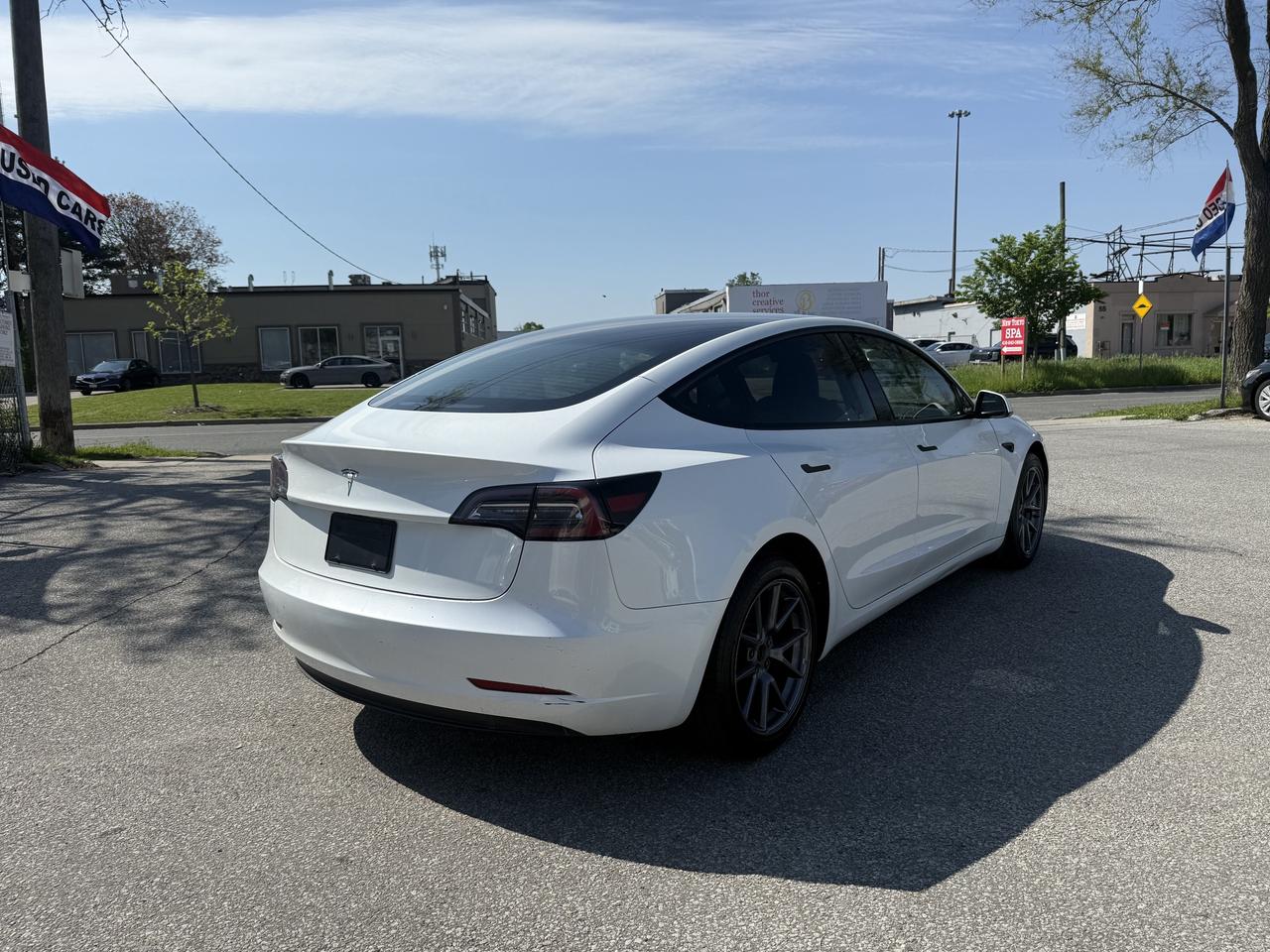 2023 Tesla Model 3 Tesla Warranty l LFP l RWD l 438KM Range l Photo