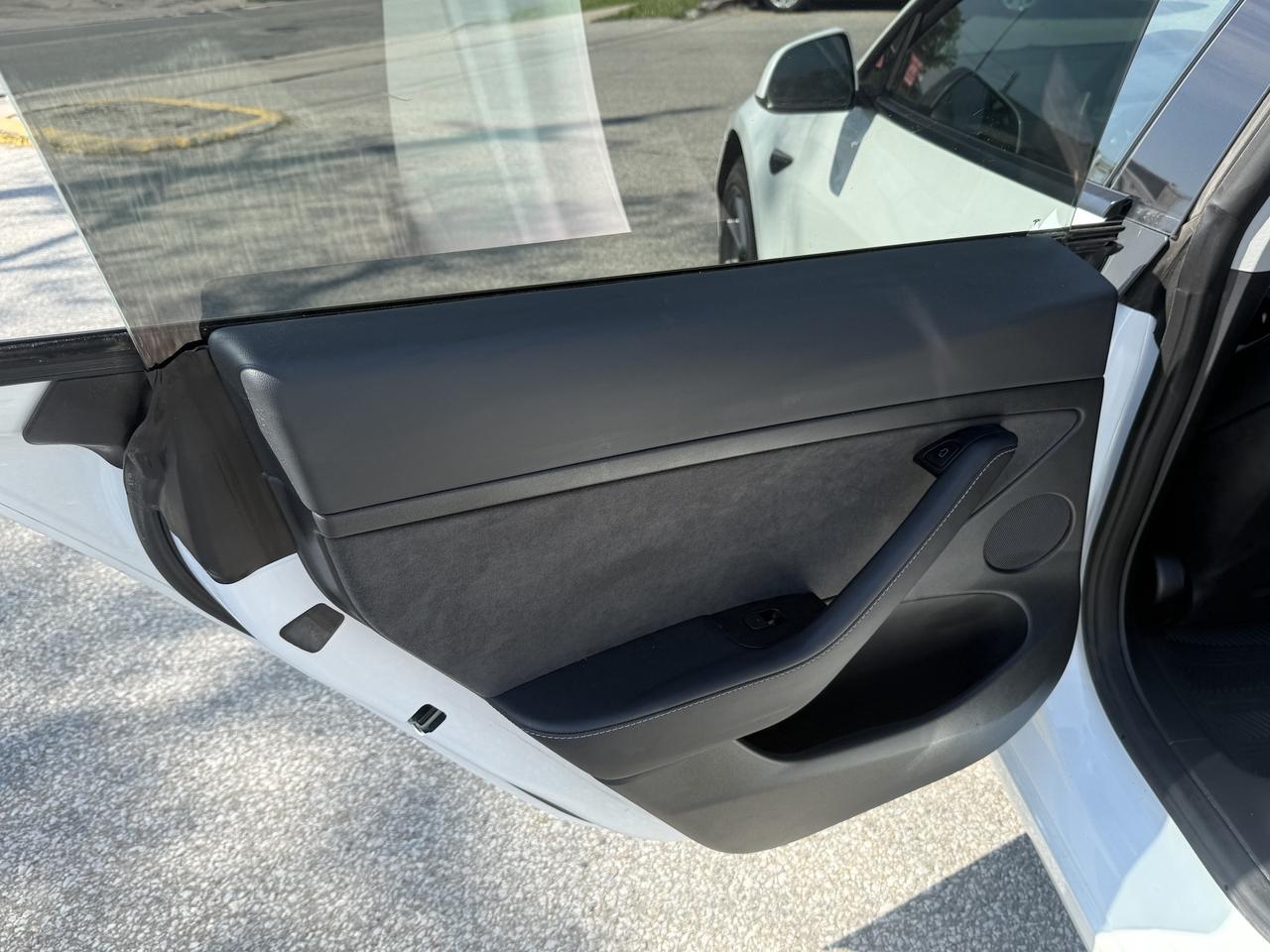 2023 Tesla Model 3 Tesla Warranty l LFP l RWD l 438KM Range l Photo