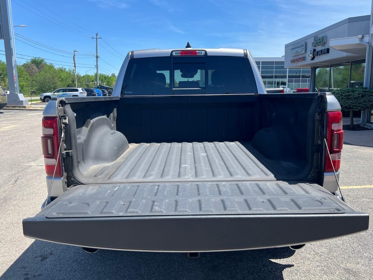 2022 RAM 1500 Limited 4x4 Crew Cab 5'7 Box Photo