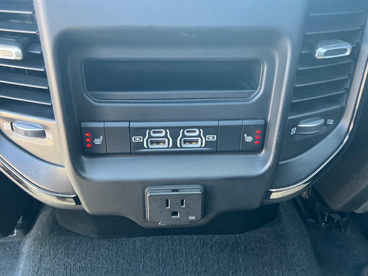 2022 RAM 1500 Limited 4x4 Crew Cab 5'7 Box Photo