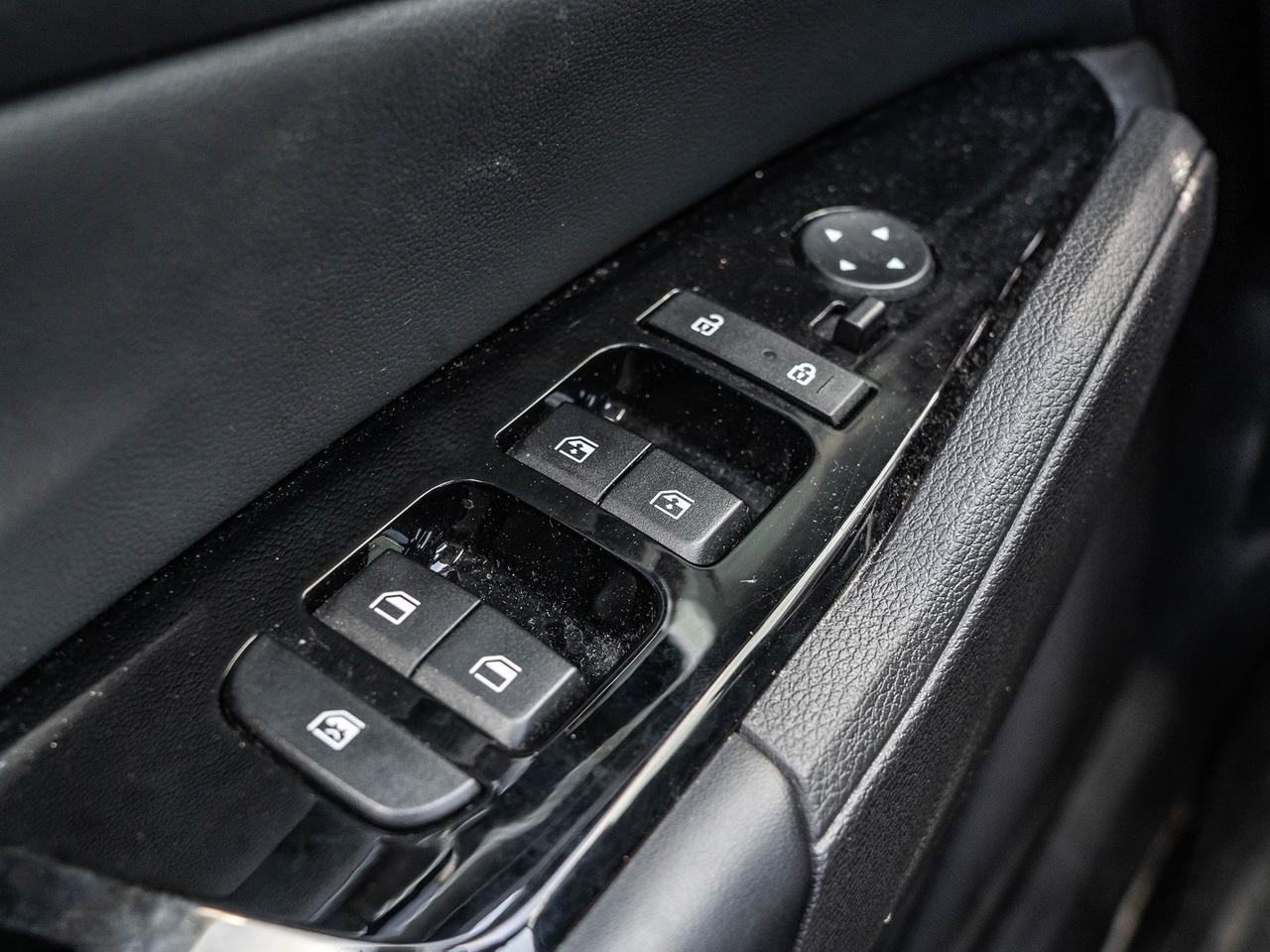 2023 Kia Sportage Hybrid EX AWD Photo
