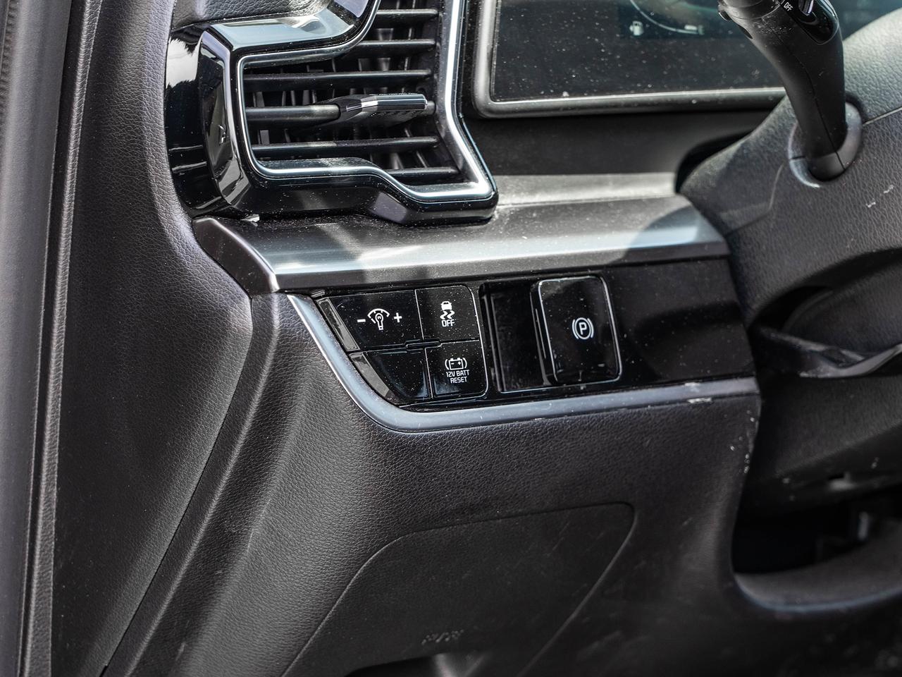 2023 Kia Sportage Hybrid EX AWD Photo