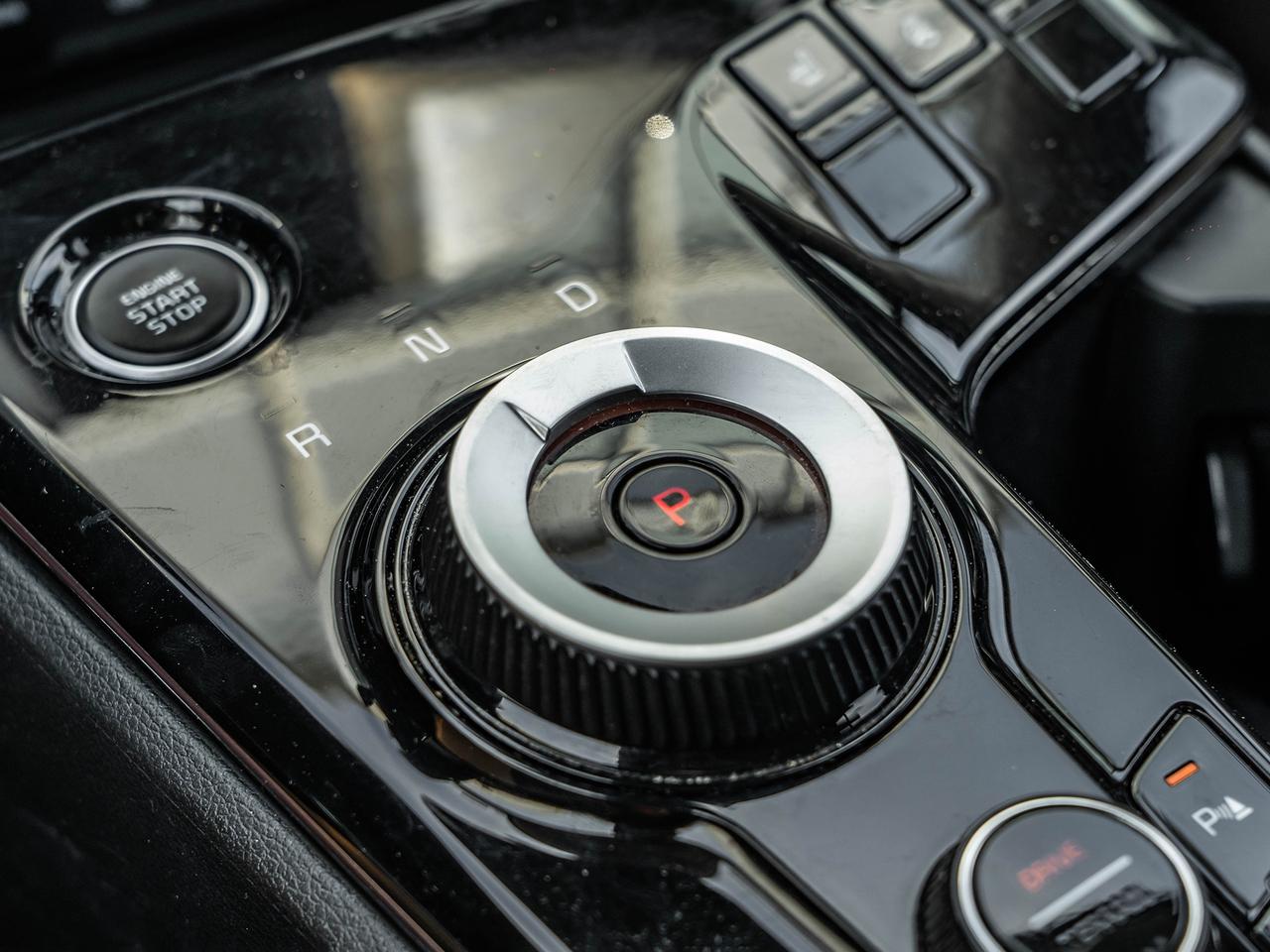2023 Kia Sportage Hybrid EX AWD Photo