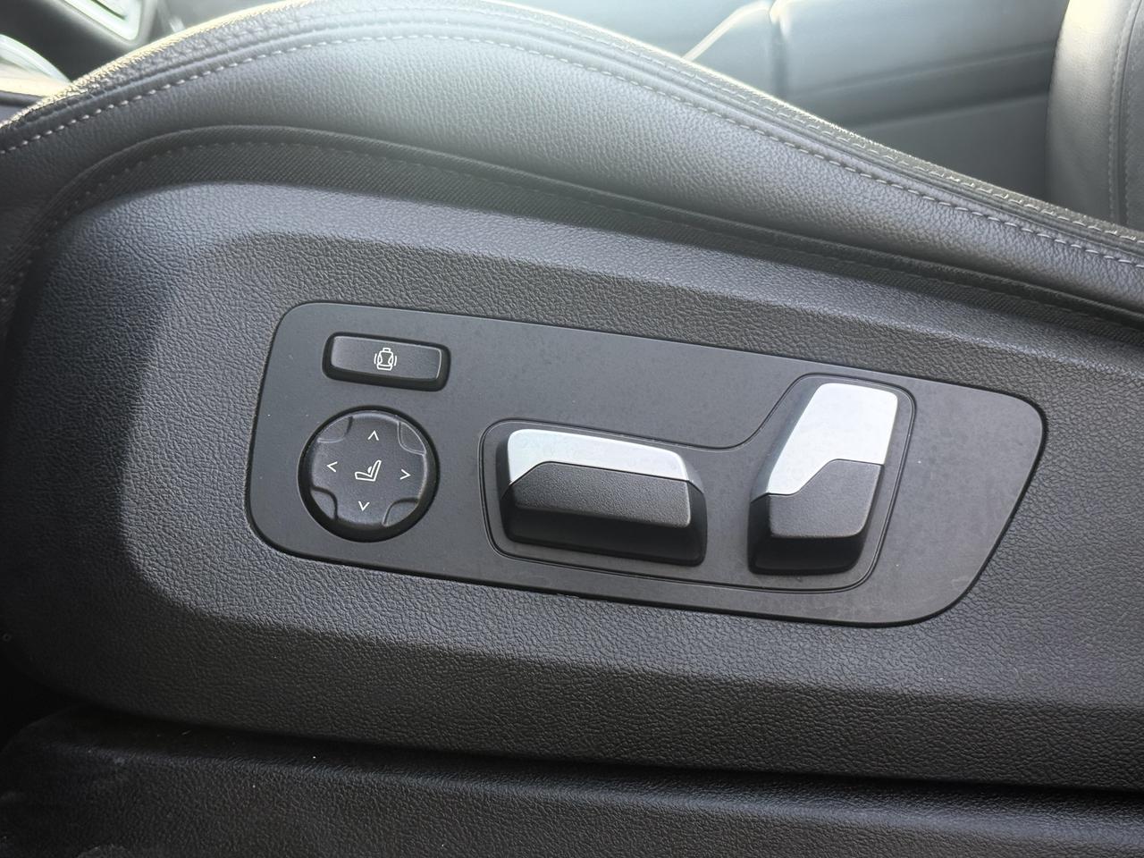 2022 BMW X5 No Accidents l 40i l X-Drive l 3.0L l 6Cyl l Photo