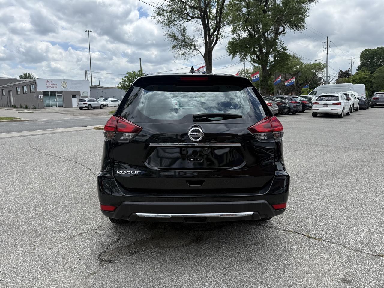 2017 Nissan Rogue S l FWD l 2.5L l 4Cyl l 2 Sets of Wheels Photo