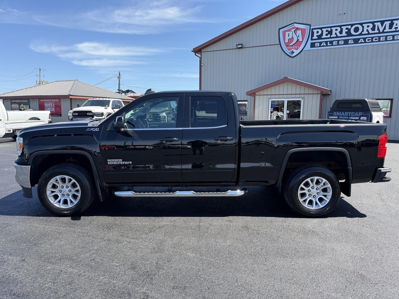 2019 GMC Sierra 1500 Limited 4WD Double Cab SLE Photo3