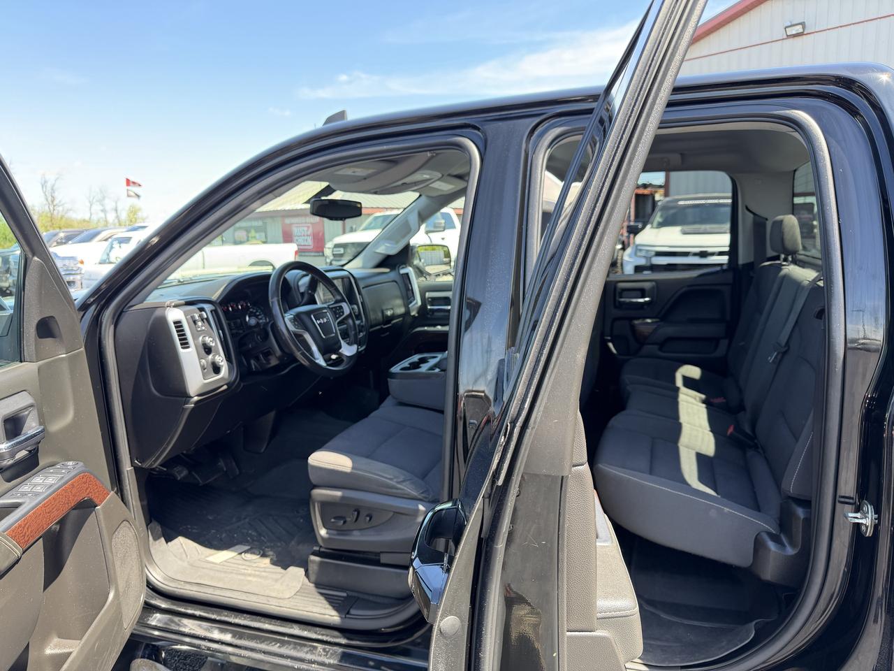 2019 GMC Sierra 1500 Limited 4WD Double Cab SLE Photo