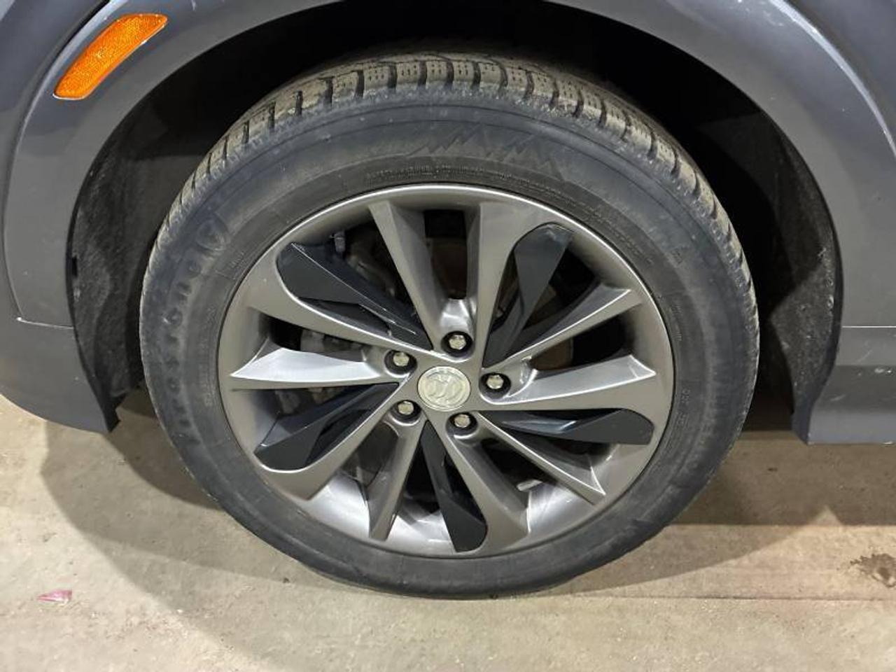 2020 Buick Encore GX No Accidents l Preferred l FWD l GX l 1.2L l 3Cyl Photo
