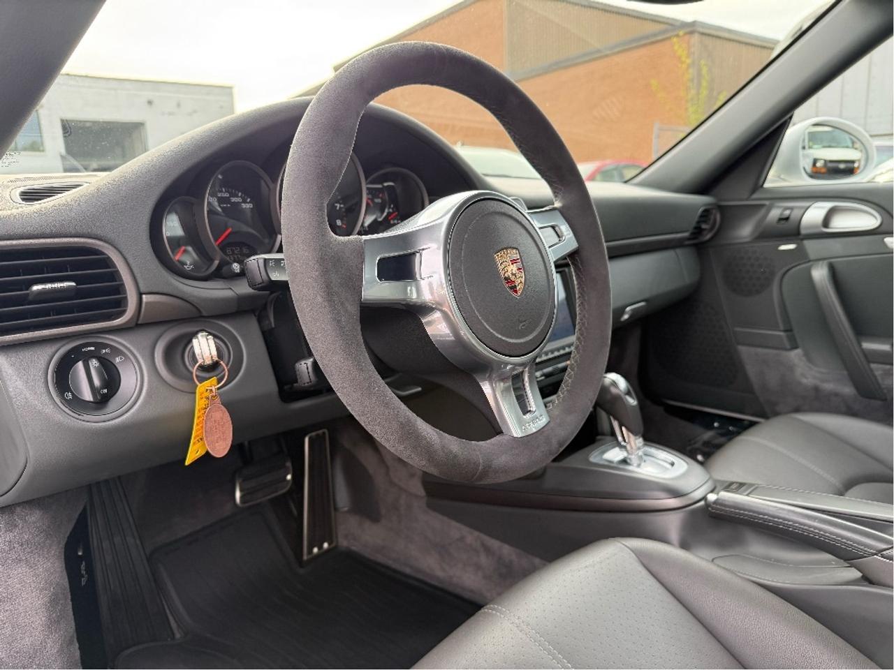 2009 Porsche 911 CleanCarfax Only87,215KM ServiceHistory CanadianCa Photo