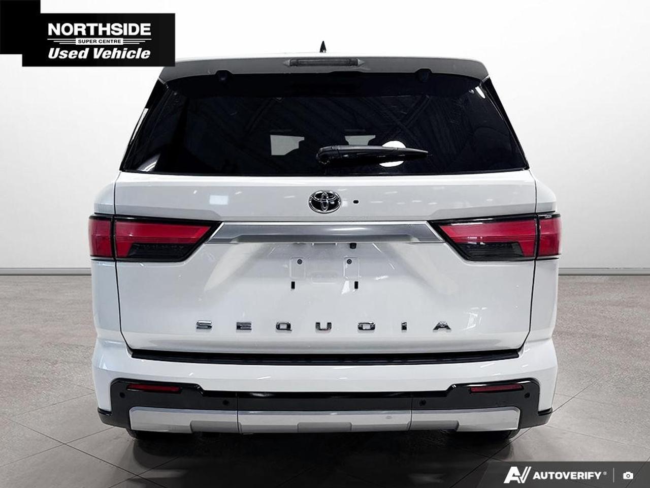2024 Toyota Sequoia PLATINUM 4WD Photo