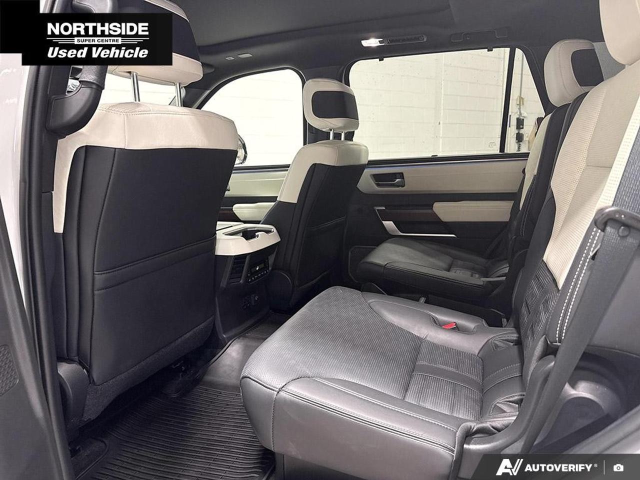 2024 Toyota Sequoia PLATINUM 4WD Photo