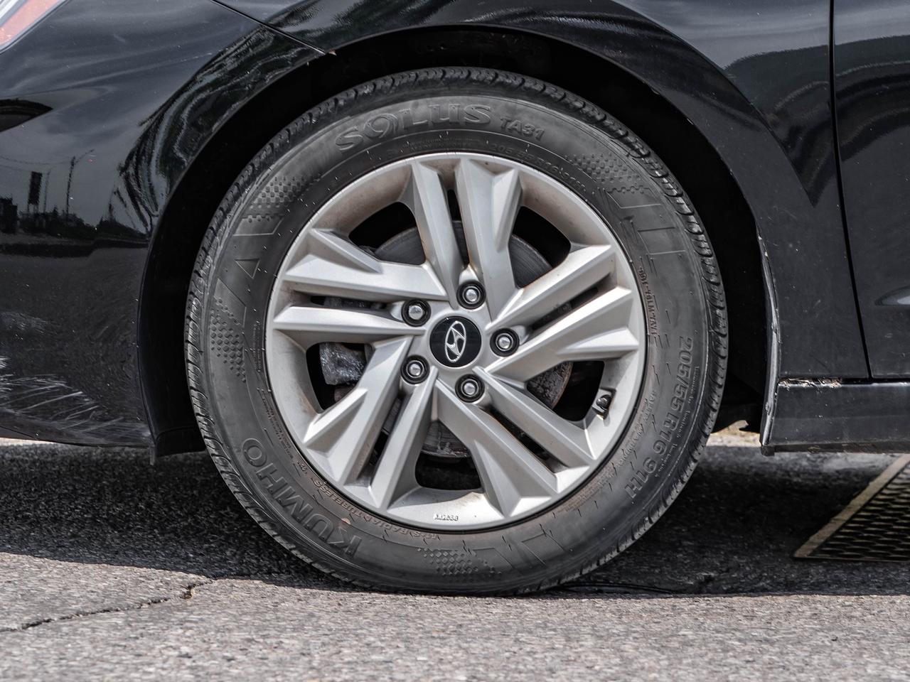 2020 Hyundai Elantra  Photo