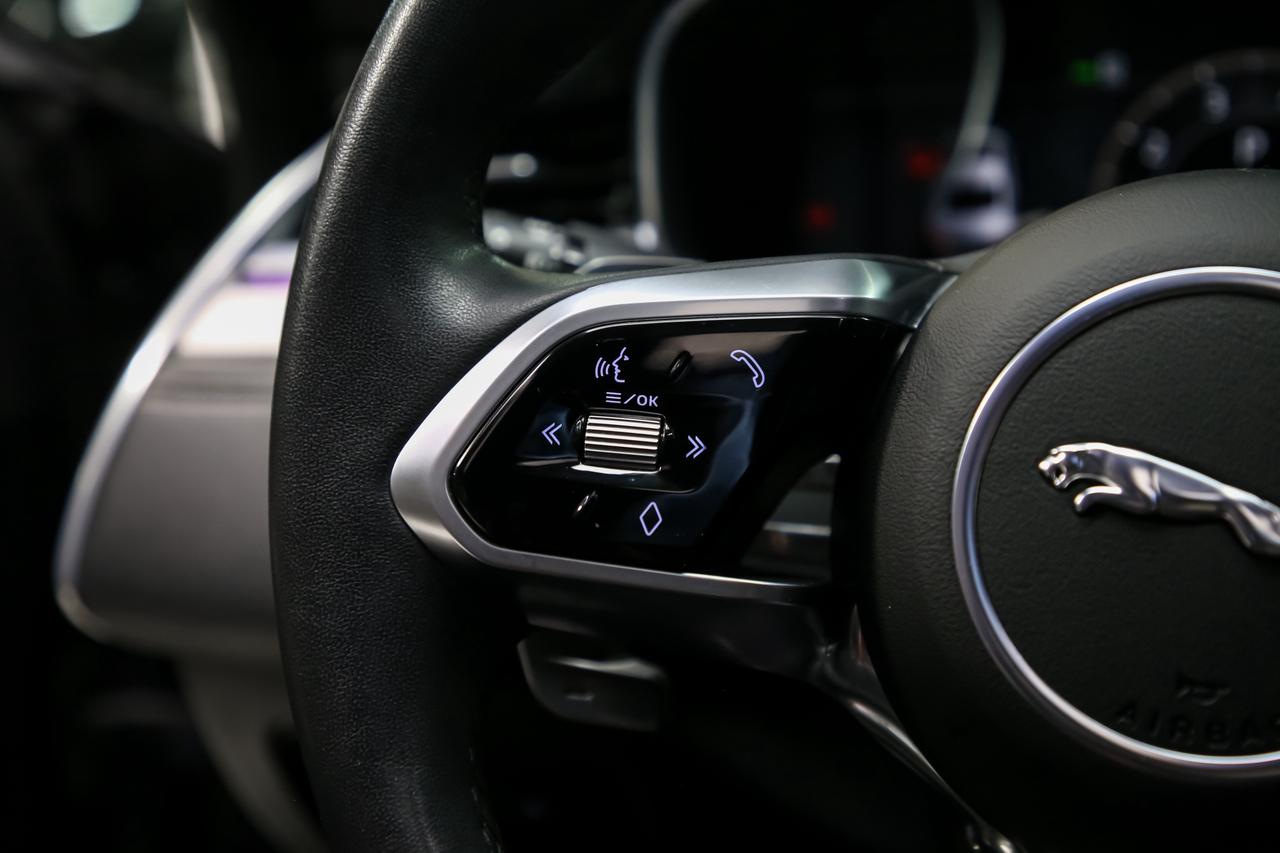 2024 Jaguar XF R-DYNAMIC SE AWD P300 BLACKPACK PANOROOF ADAPTVCRZ Photo