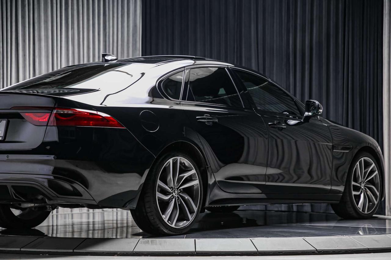2024 Jaguar XF R-DYNAMIC SE AWD P300 BLACKPACK PANOROOF ADAPTVCRZ Photo