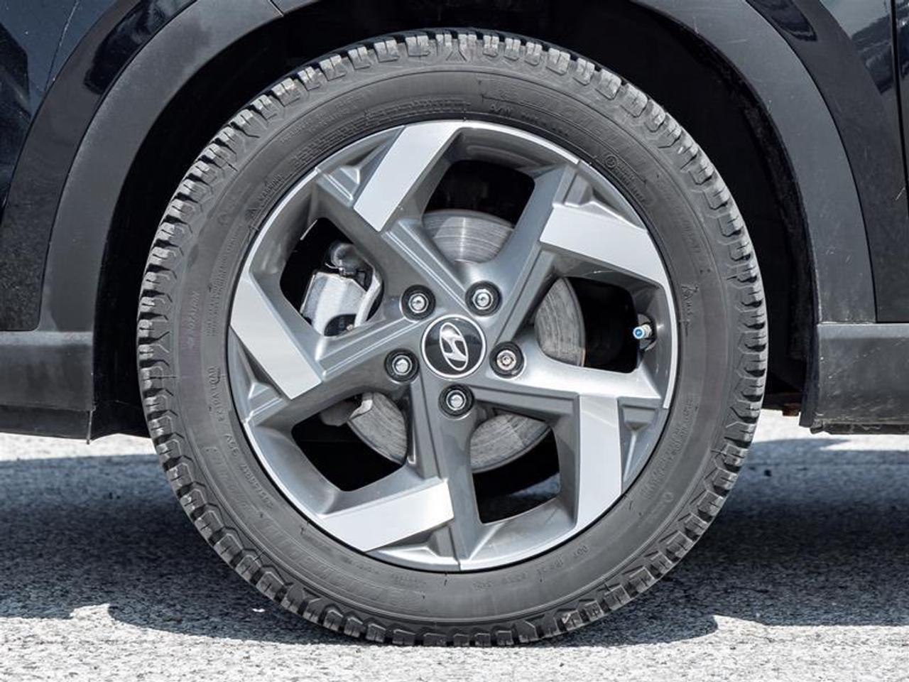 2020 Hyundai Venue Ultimate w/Black Interior 4dr Front-Wheel Drive Photo